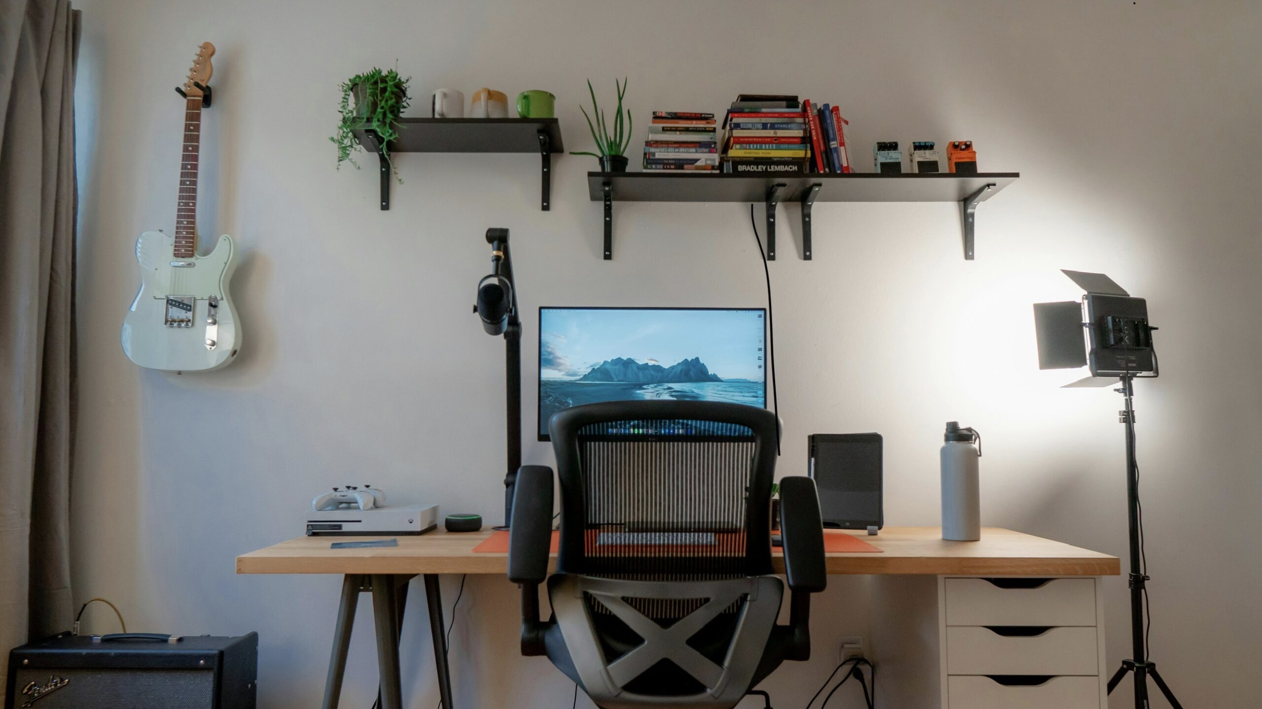 ¿Cómo montar un home office ergonómico desde cero?